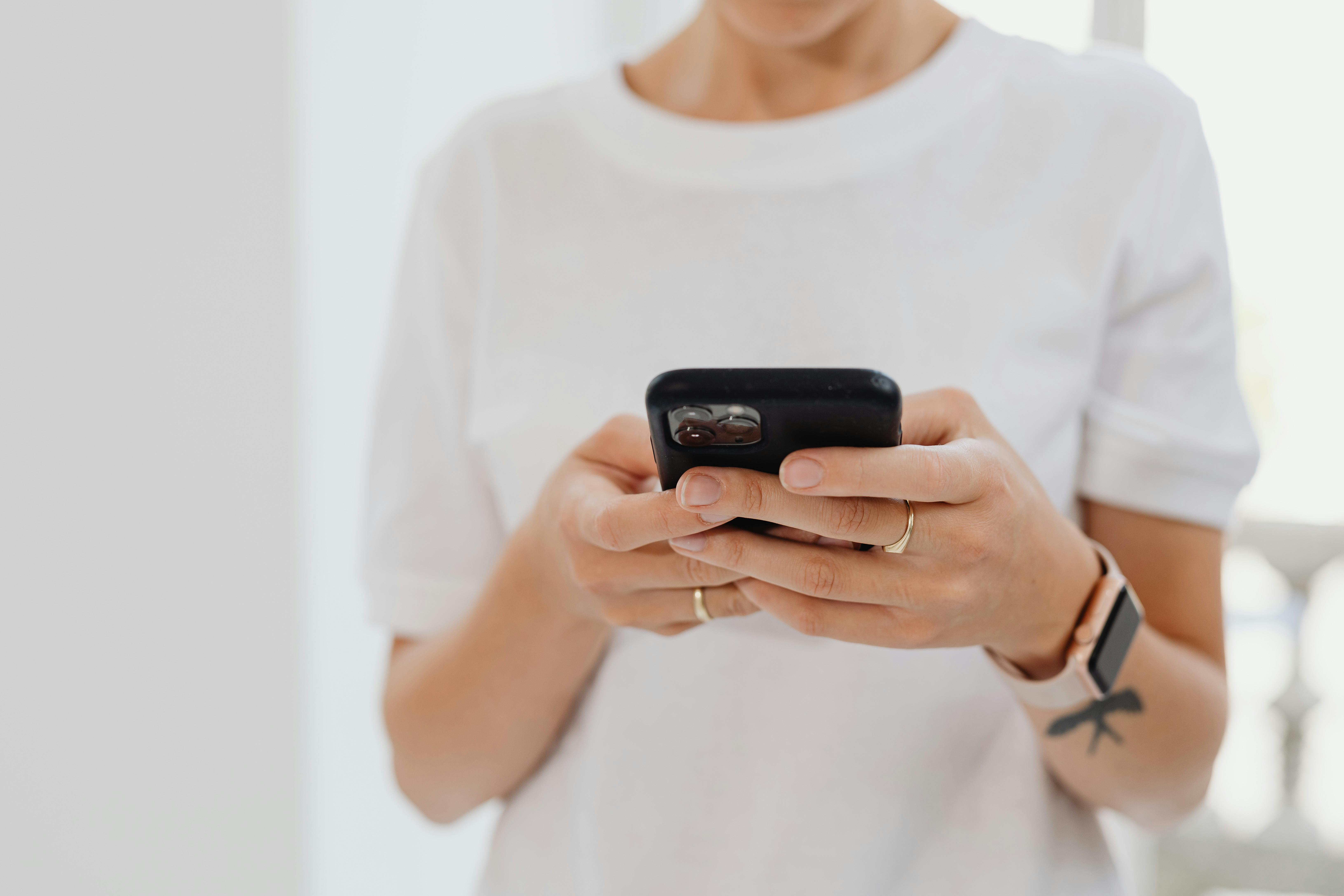 How to Sound More Natural in Online Chat cover